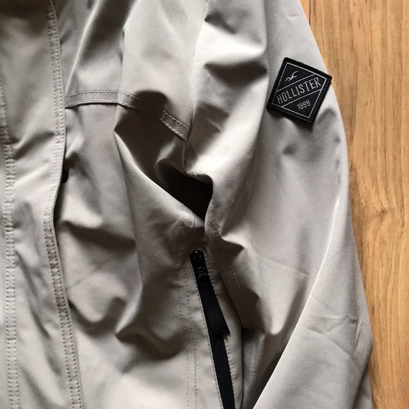 Hollister fur winter jacket - Picture 2 of 4